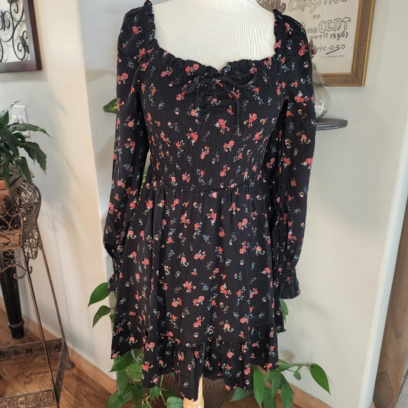 NWT Wild Fable Black Floral Print Peasant Top Long Sleeve Mini Dress - Picture 1 of 5